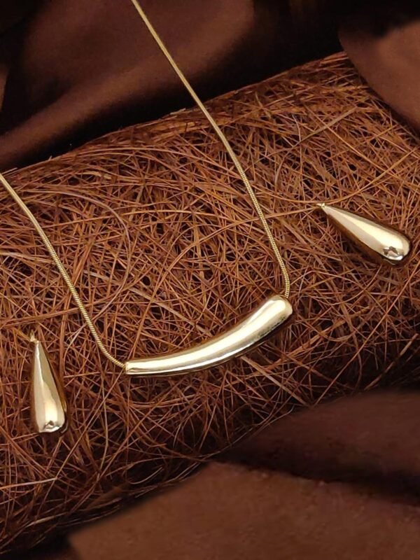 Golden Wave Stainless Steel Jewelry Set