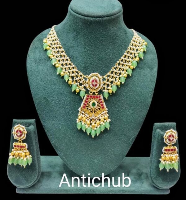 Traditional Kundan Gold-Plated Necklace Set with Earrings 