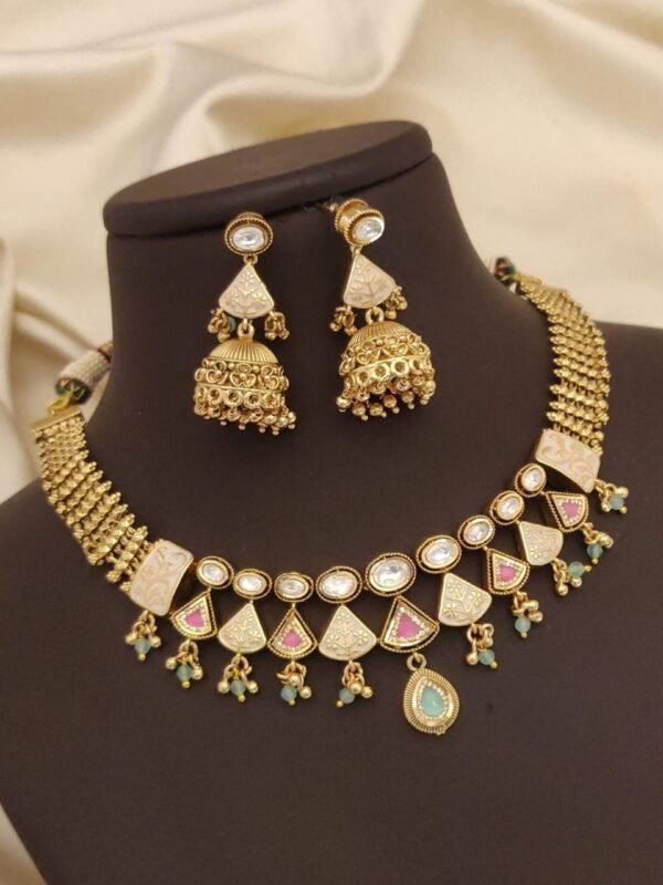 Sarvokshi Diamond Antique Gold Necklace – Real Gold Look